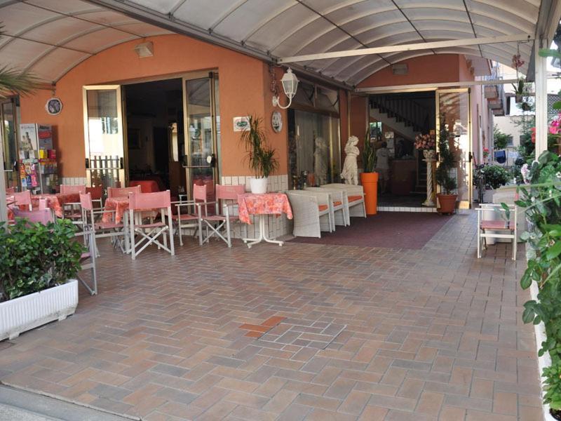 Hotel Peonia Rimini Exteriér fotografie